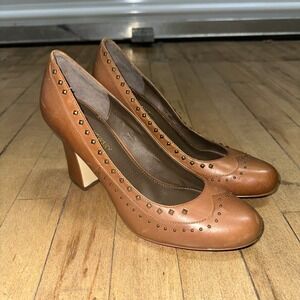 Barrowskey High Heel Pumps Womens Size 8.5 Tan Genuine Leather Studded Round Toe